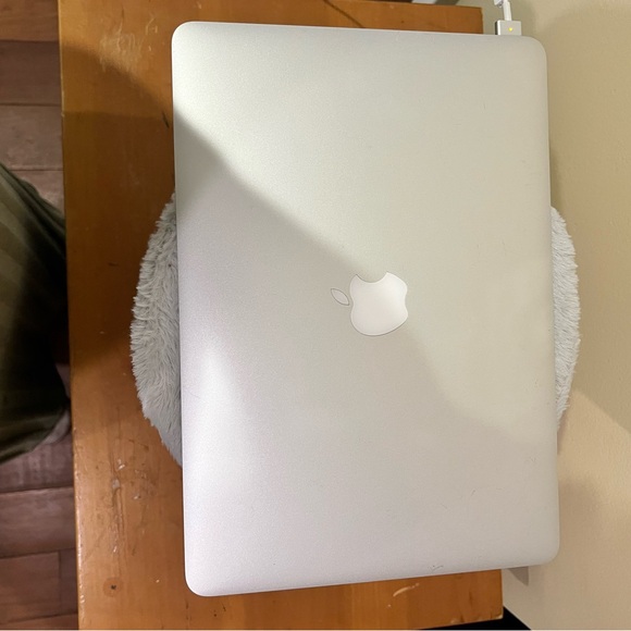 Apple MacBook in Sleek Silver Finish